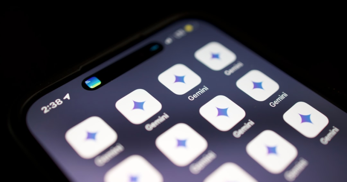 구글 Gemini와 ChatGPT 시장 점유율 비교 그래프