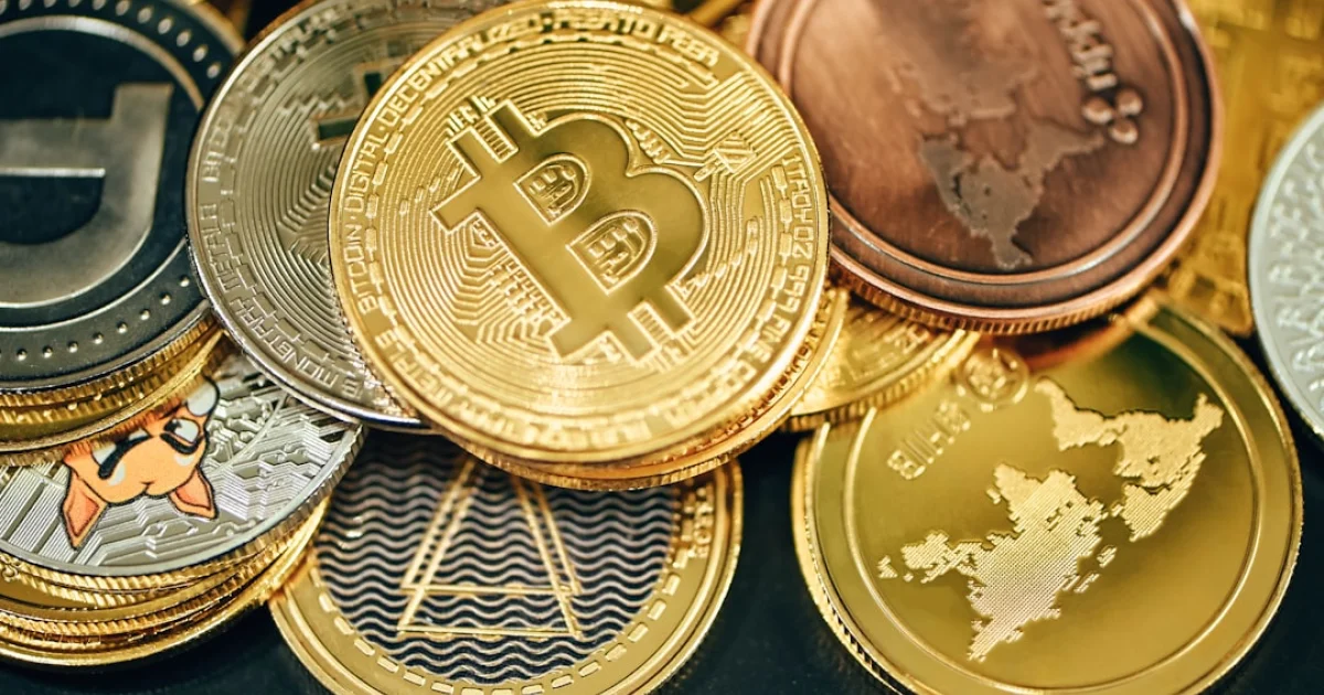 비트코인 급락 차트와 청산 데이터 시각화