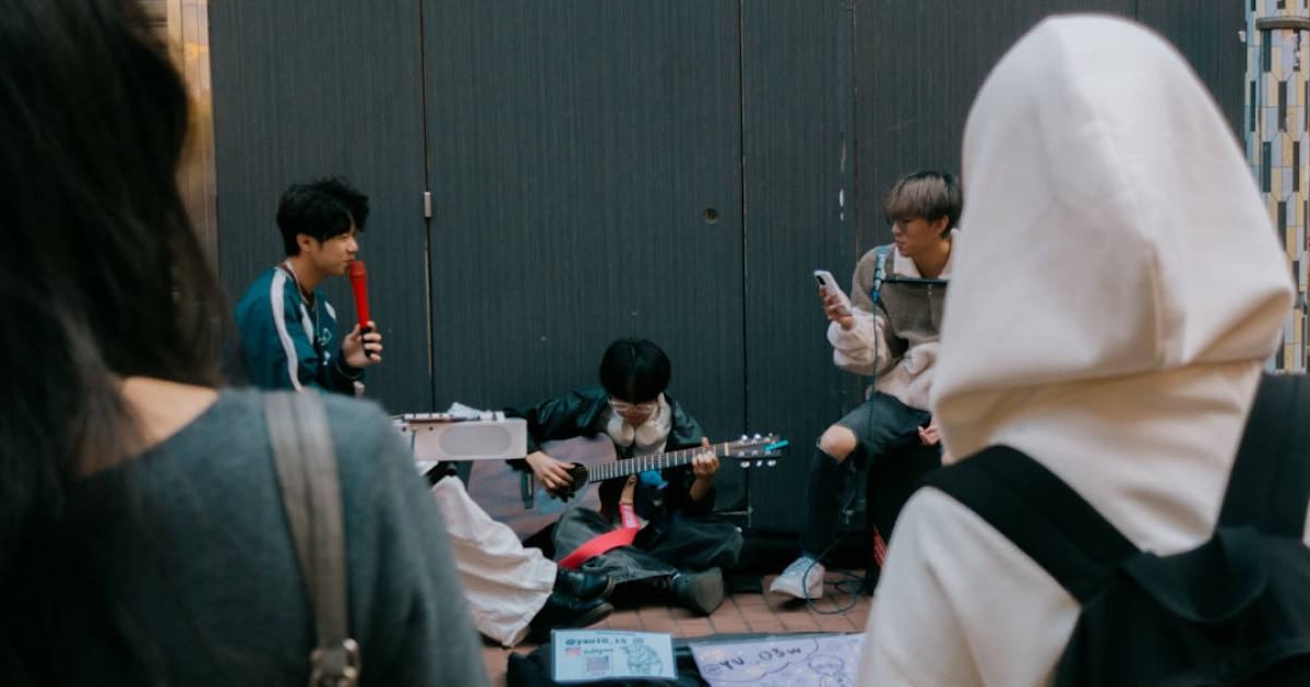 무인기 발사 논란…30대 전직 대변인?