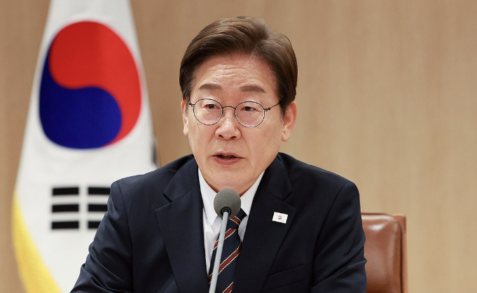 이재명 대통령이 정부 청사에서 특강 중인 모습