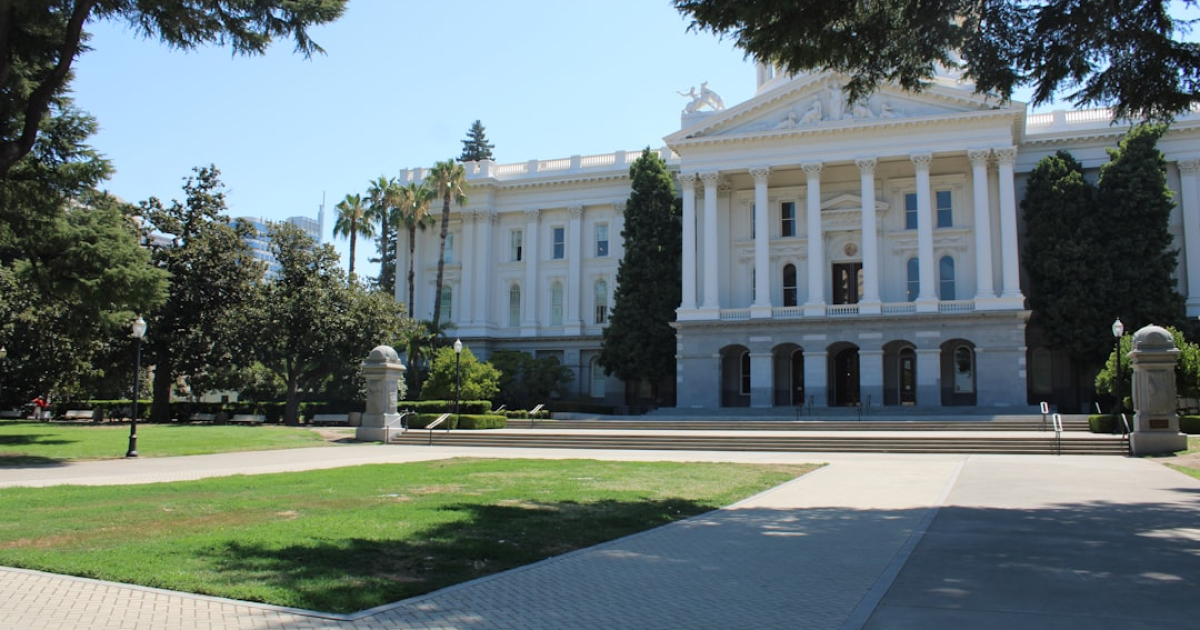 주택 투기 철저 방쇄 / 버티는 게 유리한 상황 조성