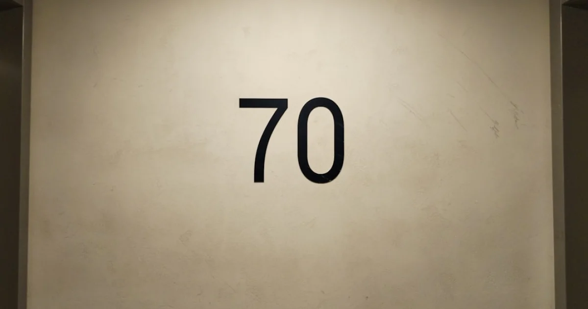 코스피 상승 그래프와 증권 거래소