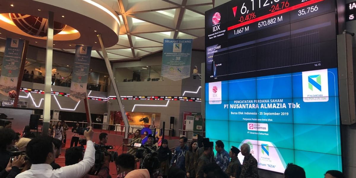 김건희 여사 구속…수사 기간 ‘바람 잘 날 없는’ 관련 이미지